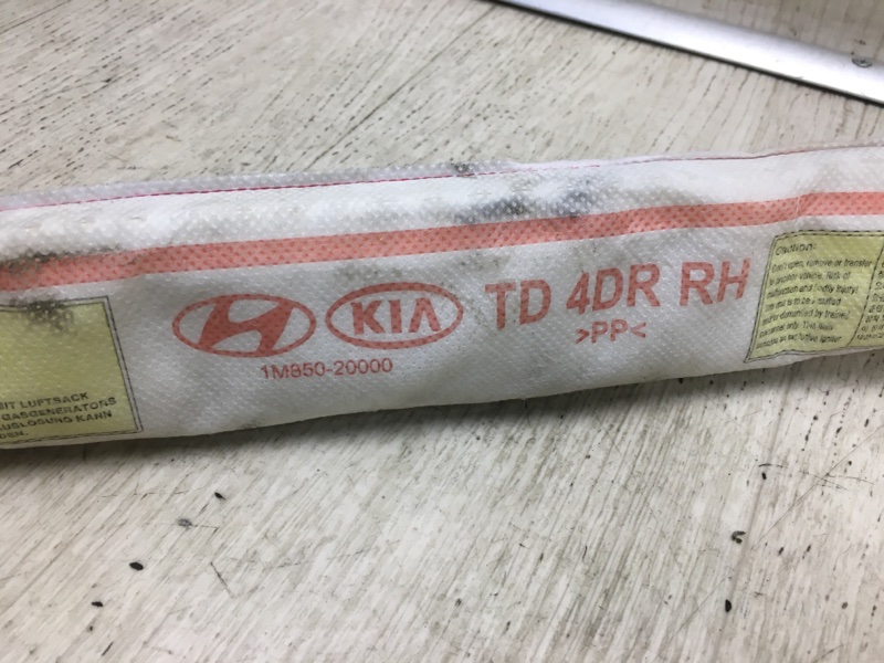 Подушка безопасности (штора) правая KIA FORTE/CERATO TD 08-13 TD 2.0 G4KD Подушка безопасности (штора) правая KIA FORTE/CERATO TD 08-13 TD 2.0 G4KD