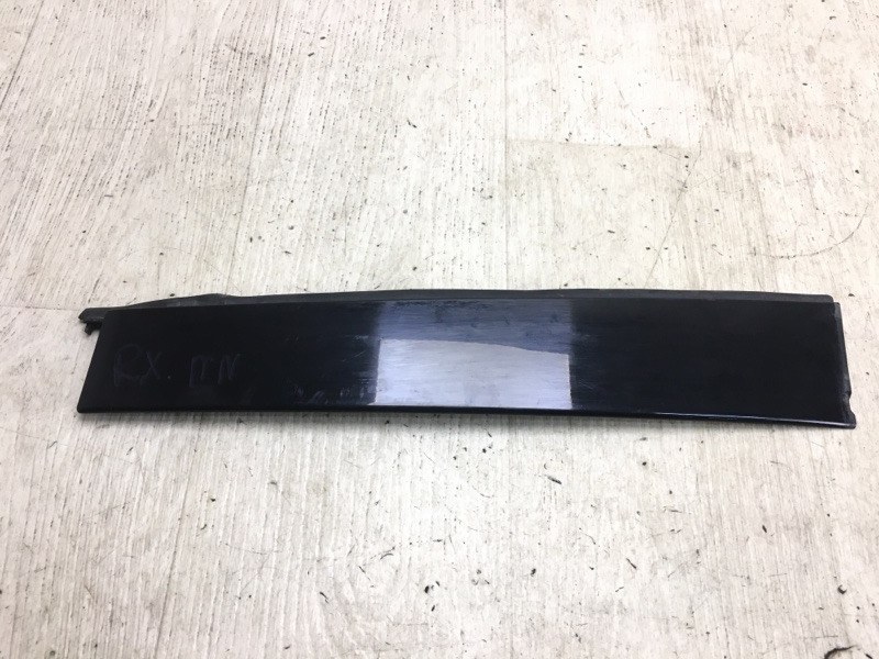 Запчасть накладка двери задняя правая LEXUS RX350/450 15-22 7570748030 Б/У Накладка двери задняя правая LEXUS RX350/450 15-22 7570748030 Б/У