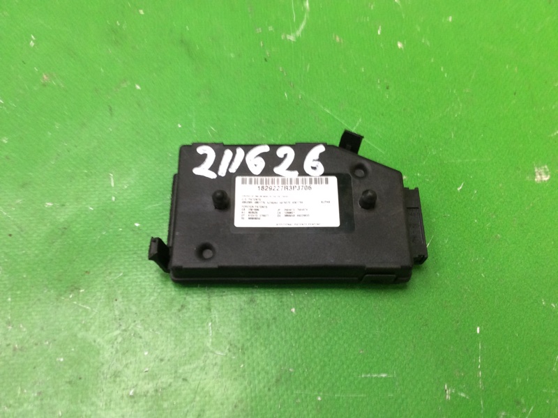 Запчасть блок электронный VOLKSWAGEN JETTA USA 10-17 2013 162 2.0 CPLA 561 919 965 Б/У Блок электронный VOLKSWAGEN JETTA USA 10-17 2013 162 2.0 CPLA 561 919 965 Б/У