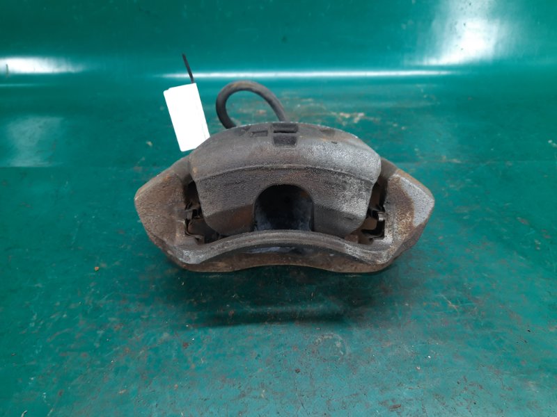 Суппорт тормозной передний левый HIGHLANDER 01-07 2002 Внедорожник 3.0 1MZFE