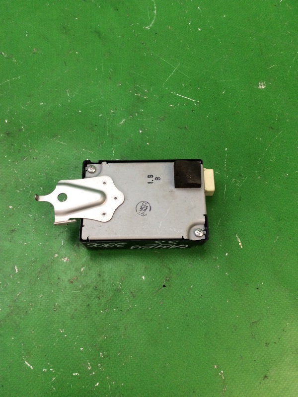 Блок электронный TOYOTA CAMRY 55 14-17 ASV50 2.5 2ARFE