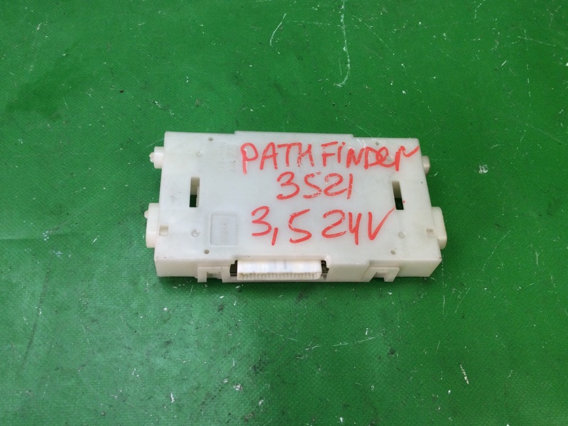 Блок электронный NISSAN PATHFINDER R52 12-21 2014 R52 3.5 VQ35DE 27760-3KA3A Б/У