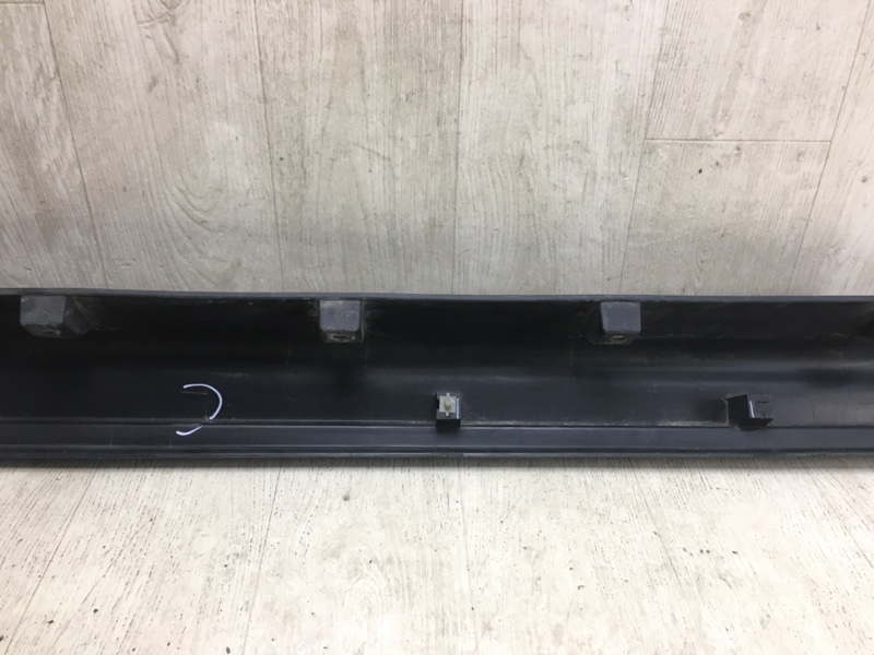 Накладка порога наружная левая TIIDA/VERSA C11 04-11