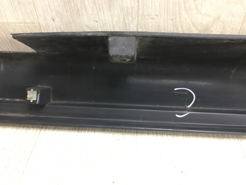 Накладка порога наружная левая TIIDA/VERSA C11 04-11