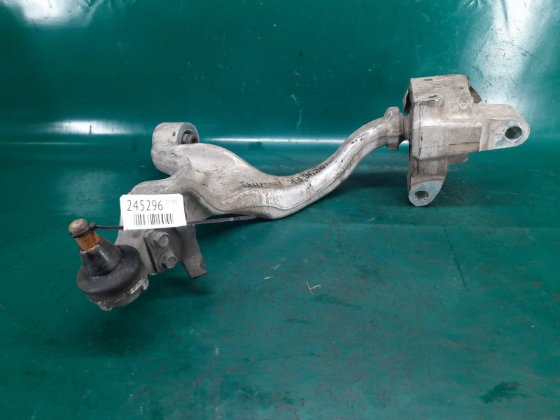 Рычаг передней подвески нижний правый INFINITI M35/M45 04-10 Седан 3.5 VQ35DE Рычаг передней подвески нижний правый INFINITI M35/M45 04-10 Седан 3.5 VQ35DE