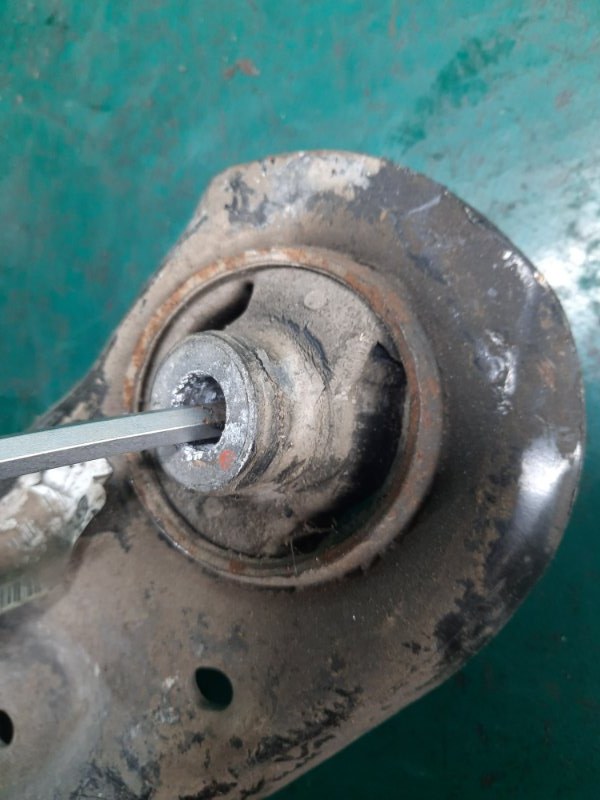 Рычаг передней подвески нижний правый JETTA USA 10-17 2016 Седан 1.4L TSI I-4 Turbocharged