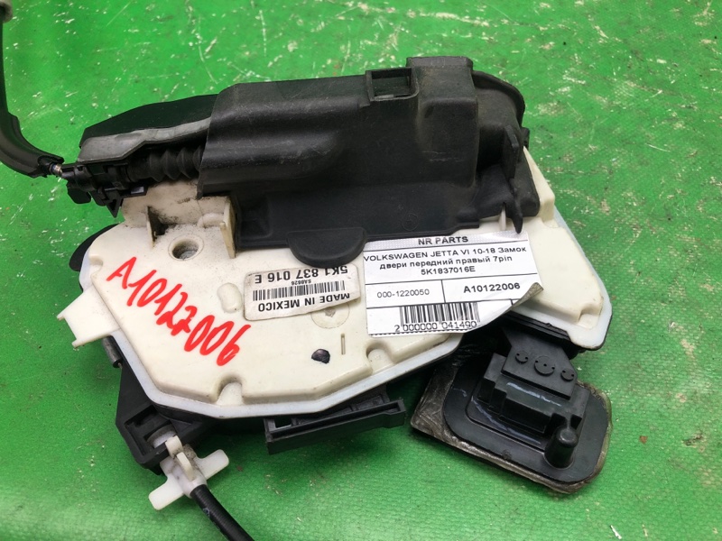 Замок двери передний правый JETTA USA 10-17 2012 162 2.5 CBUA
