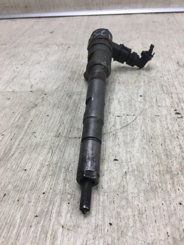 Форсунка топливная KIA SORENTO BL 02-09 2.5 CRDI D4CB