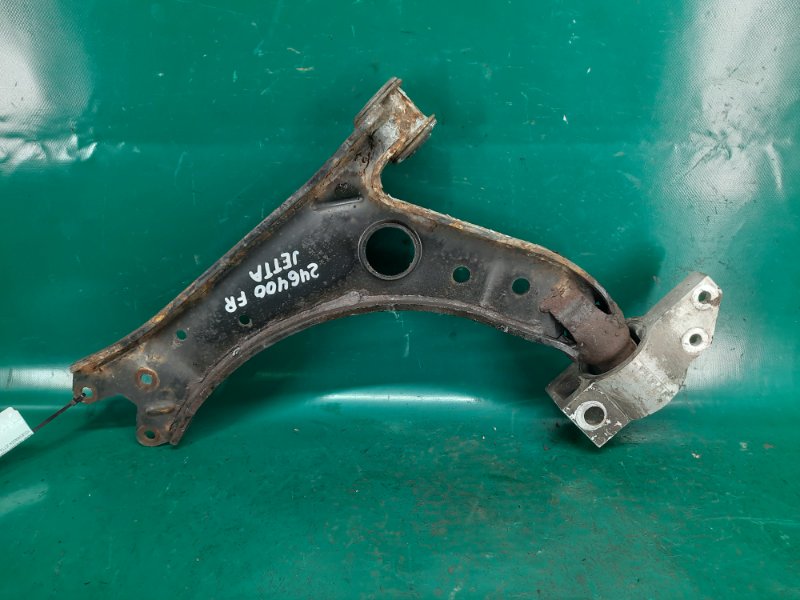 Рычаг передней подвески нижний правый VOLKSWAGEN JETTA 05-10 Седан 2.5 Рычаг передней подвески нижний правый VOLKSWAGEN JETTA 05-10 Седан 2.5