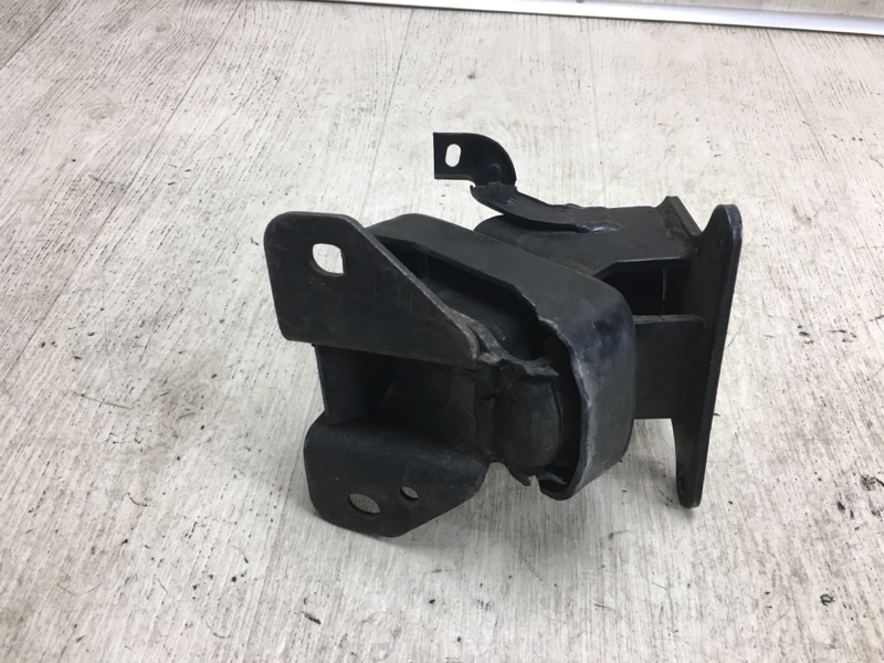 Подушка двигателя левая H1 07-21 2.5 CRDI D4CB Подушка двигателя левая H1 07-21 2.5 CRDI D4CB