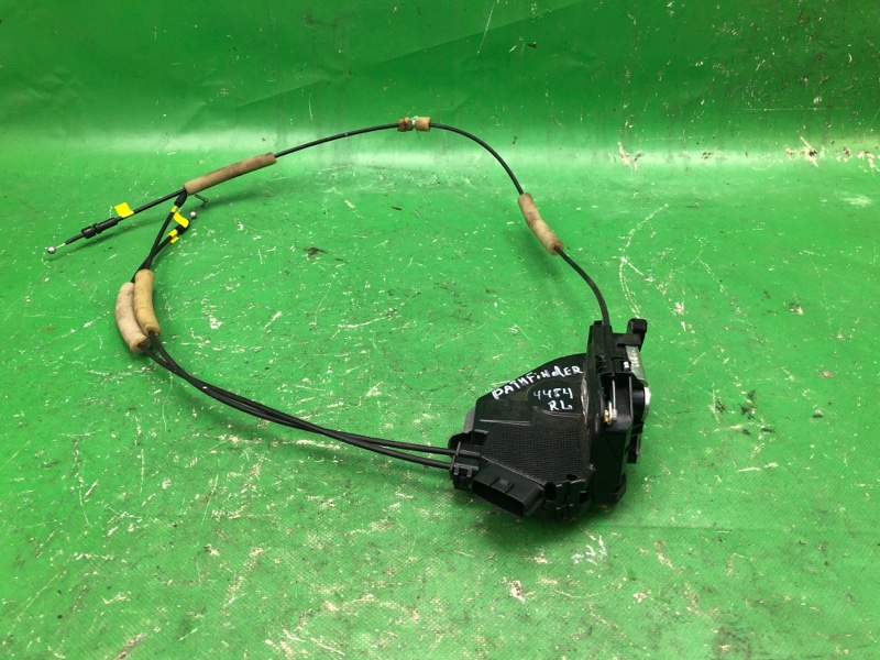 Замок двери задний левый NISSAN PATHFINDER R52 12-21 2018 R52 3.5 VQ35DD 82501-3KA0B Б/У