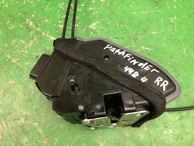 Замок двери задний правый NISSAN PATHFINDER R52 12-21 R52 3.5 VQ35DD