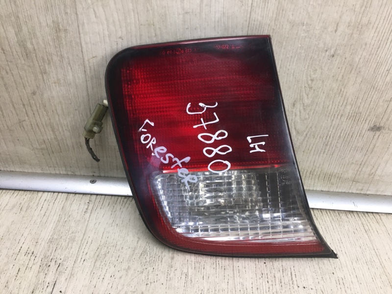 Фонарь внутренний левый SUBARU FORESTER SF 97-02 84251FC030 Б/У