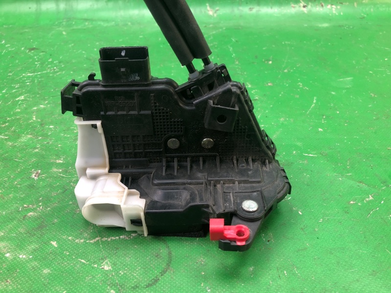 Замок двери передний правый FORTE/CERATO TD 08-13 2009 TD 2.0 G4KD Замок двери передний правый FORTE/CERATO TD 08-13 2009 TD 2.0 G4KD