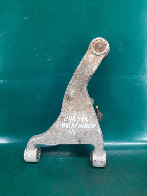 Рычаг задней подвески поперечный верхний левый NISSAN PATHFINDER R52 12-21 R52 3.5 VQ35DE