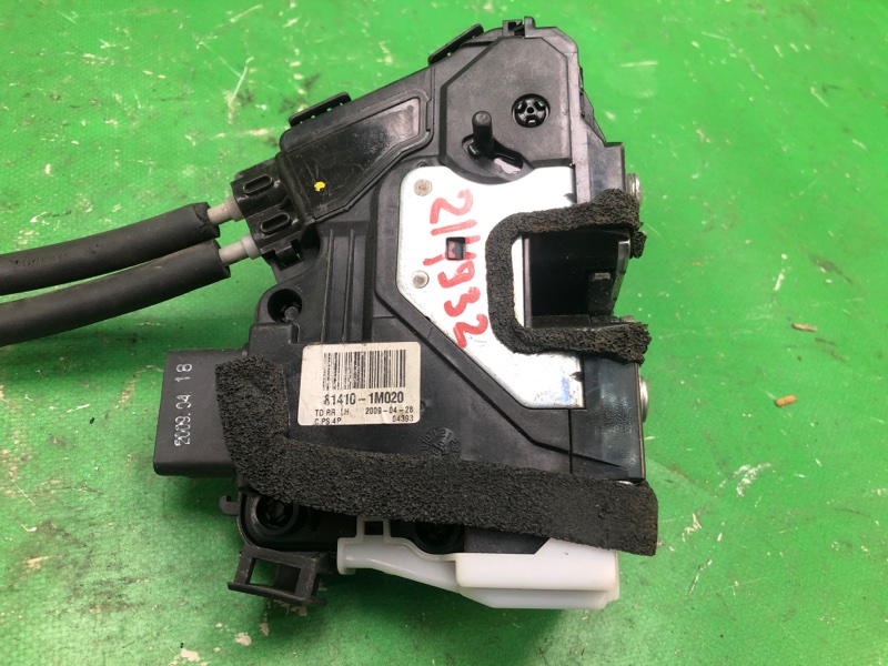 Замок двери задний левый KIA FORTE/CERATO TD 08-13 TD 2.0 G4KD Замок двери задний левый KIA FORTE/CERATO TD 08-13 TD 2.0 G4KD