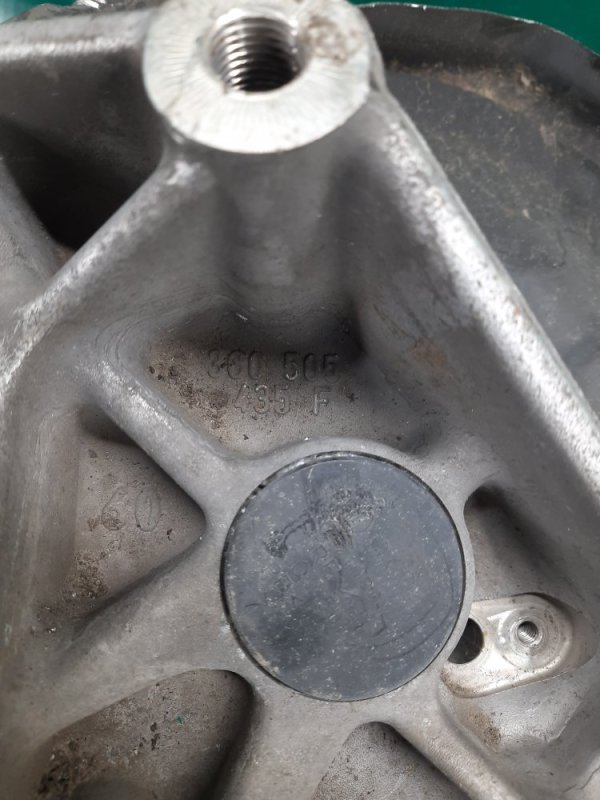 Цапфа задняя левая PASSAT CC 12-18 2014 Седан 2.0 CCTA