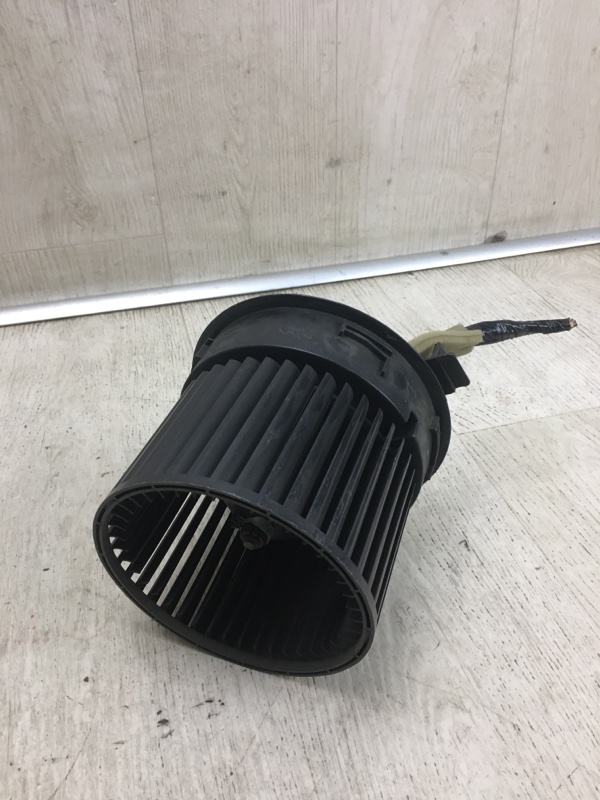 Моторчик печки NISSAN JUKE 10-19 F15 1.6 MR16DDT Моторчик печки NISSAN JUKE 10-19 F15 1.6 MR16DDT