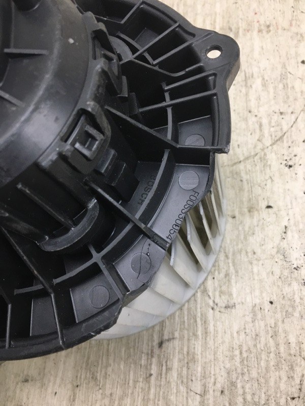 Моторчик печки SONATA YF 10-14 2012 YF 2.4 G4KK Моторчик печки SONATA YF 10-14 2012 YF 2.4 G4KK