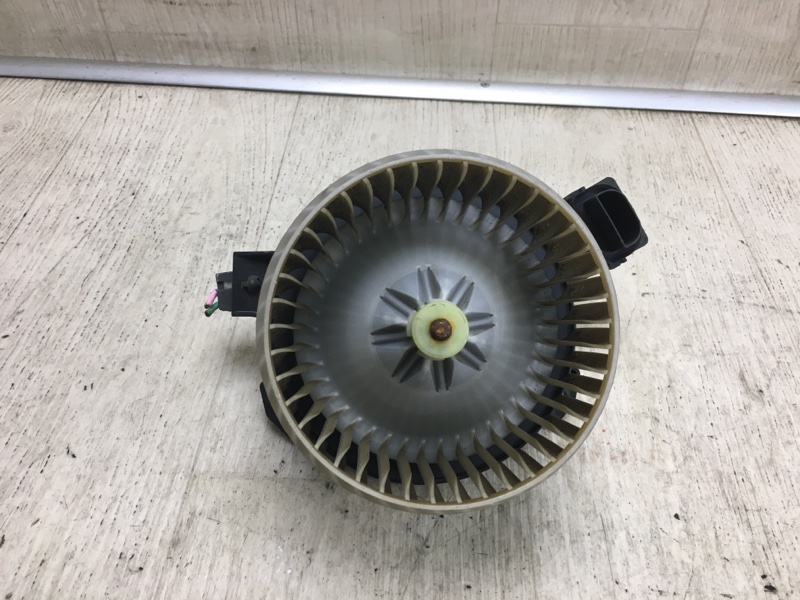 Моторчик печки HYUNDAI SONATA LF 2014- LF 2.4 G4KJ Моторчик печки HYUNDAI SONATA LF 2014- LF 2.4 G4KJ