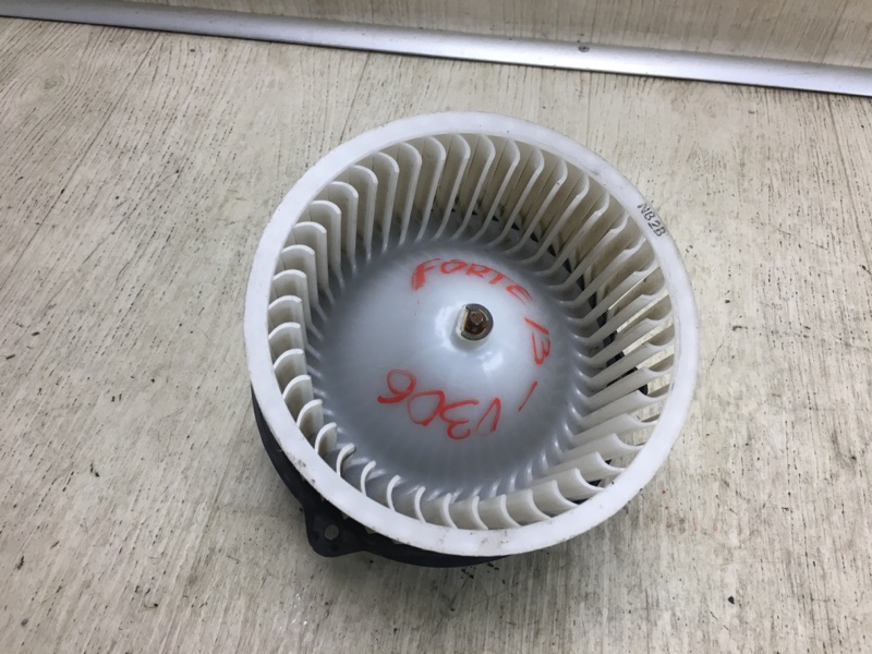 Моторчик печки KIA FORTE YD 12- BD 2.0 G4NH