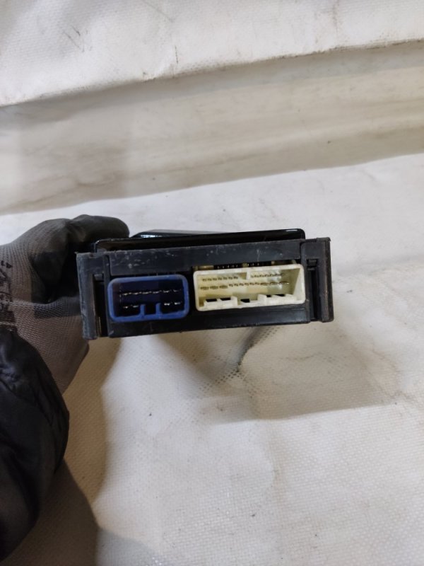 Блок электронный LEXUS LX570 07-15 Блок электронный LEXUS LX570 07-15