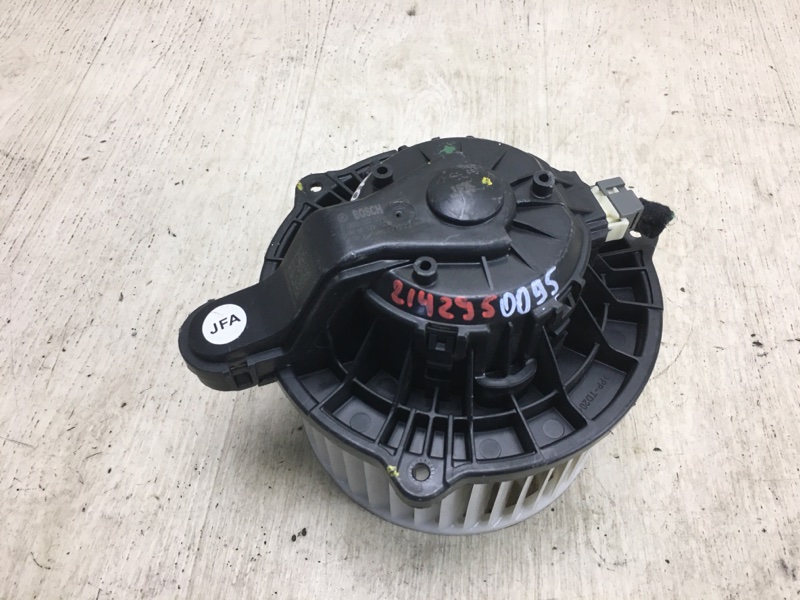 Запчасть моторчик печки KIA OPTIMA JF 15-20 2018 JF 2.4 G4KJ 97113-D5000 Б/У Моторчик печки KIA OPTIMA JF 15-20 2018 JF 2.4 G4KJ 97113-D5000 Б/У