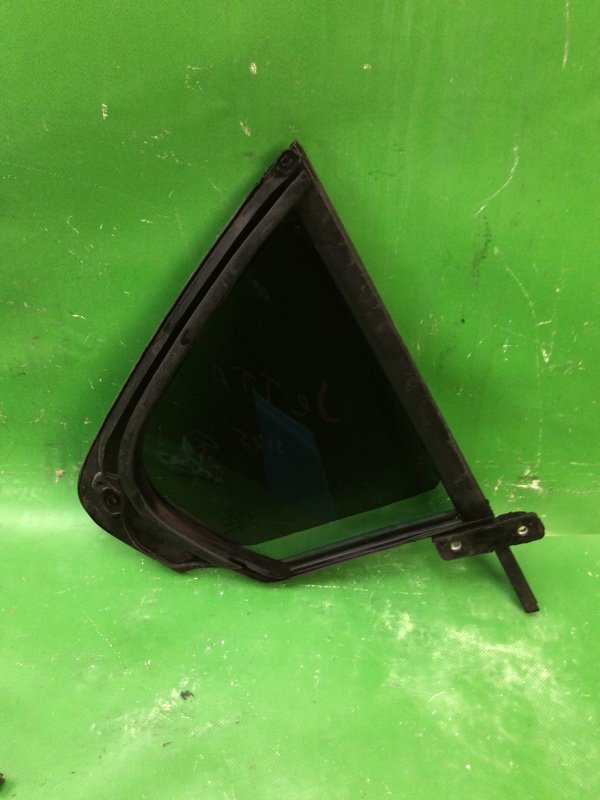 Стекло двери глухое заднее левое VOLKSWAGEN JETTA USA 10-17 162 CBTA 2.5L