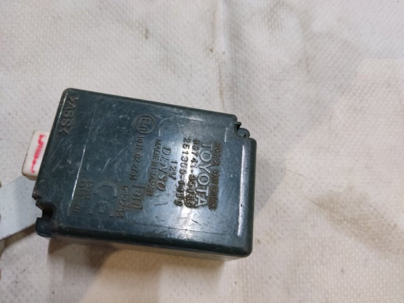 Блок управления центральным замком TOYOTA CAMRY 40 06-11 89741-33460 Б/У