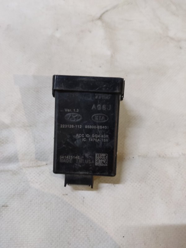 Запчасть блок управления дав.в шинах KIA SPORTAGE SL 10-18 95800-2S400 Б/У Блок управления дав.в шинах KIA SPORTAGE SL 10-18 95800-2S400 Б/У