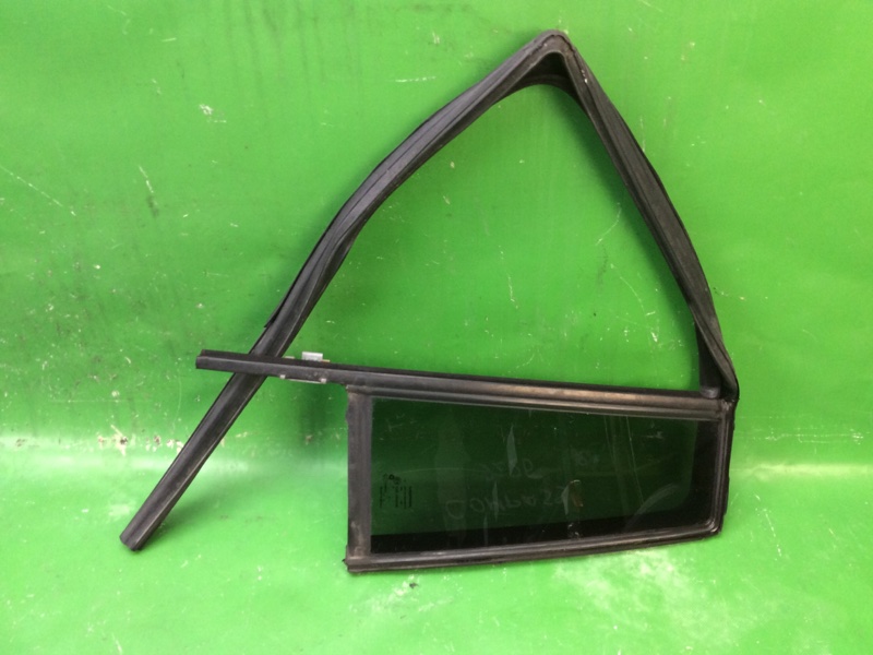 Запчасть стекло двери глухое заднее левое JEEP COMPASS 06-16 2014 MK49 2.0 ECN 5160065AH Б/У Стекло двери глухое заднее левое JEEP COMPASS 06-16 2014 MK49 2.0 ECN 5160065AH Б/У