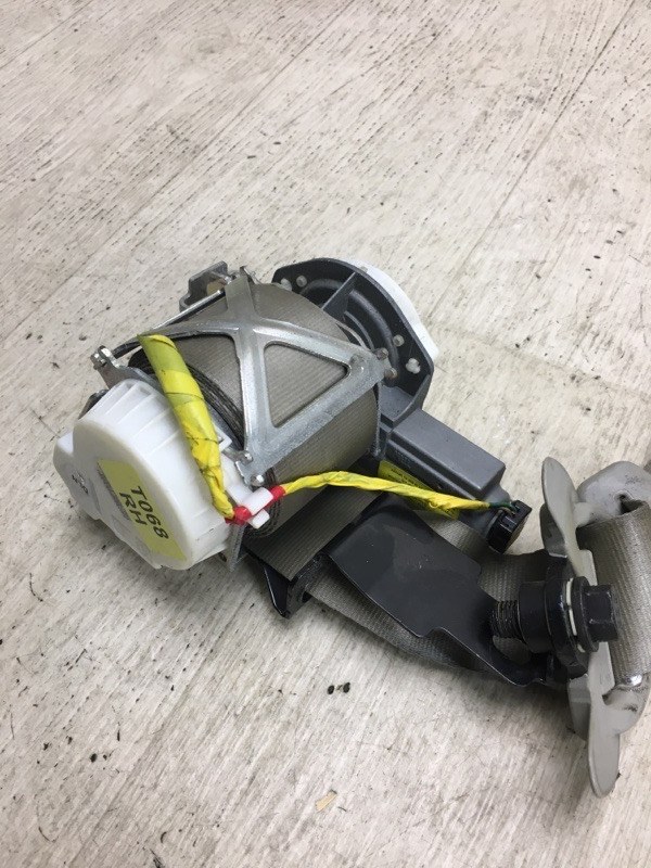 Ремень безопасности передний правый FORTE/CERATO TD 08-13 2009 TD 2.0 G4KD Ремень безопасности передний правый FORTE/CERATO TD 08-13 2009 TD 2.0 G4KD