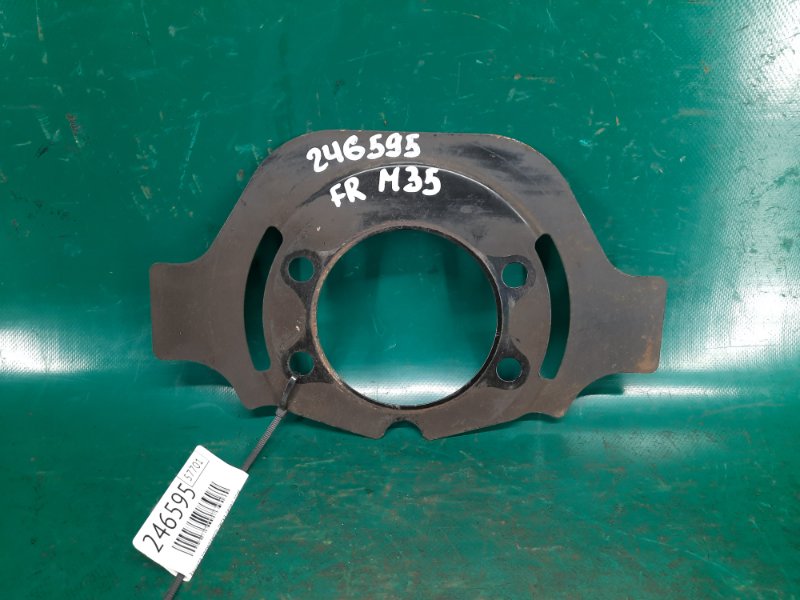 Защита тормозного диска передняя правая INFINITI M35/M45 04-10 2006 Седан 3.5 VQ35DE 41151-9Y000 Б/У