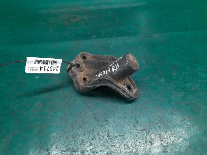 Кронштейн двигателя правый HYUNDAI ACCENT RB 10- 2015 Хетчбек 1.6 21825-3X000 Б/У