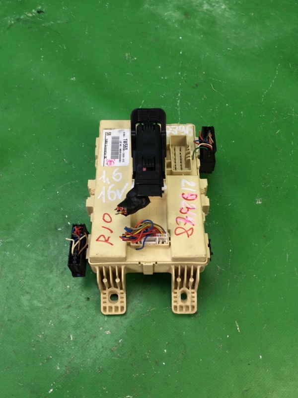 Блок предохранителей салон KIA RIO UB 2011-2017 UB 1.6 G4FD