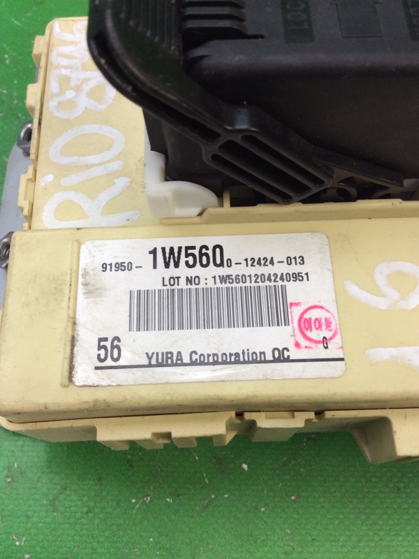 Блок предохранителей салон RIO UB 2011-2017 2012 UB 1.6 G4FD