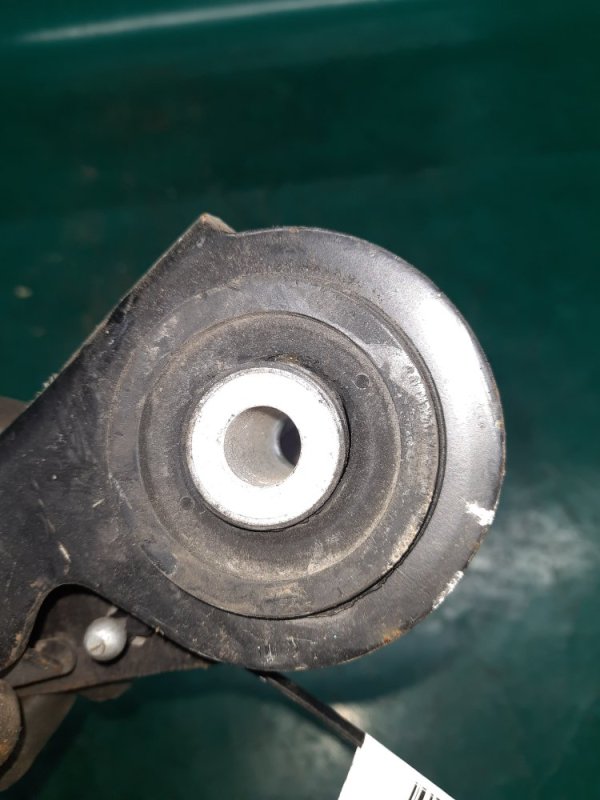 Рычаг передней подвески верхний правый GRAND CHEROKEE 11-22 2013 Внедорожник 5.7 Рычаг передней подвески верхний правый GRAND CHEROKEE 11-22 2013 Внедорожник 5.7