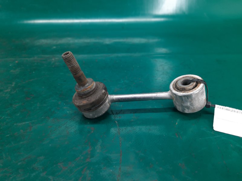 Стойка стабилизатора задняя правая VOLKSWAGEN JETTA USA 10-17 2016 Седан 1.4L TSI I-4 Turbocharged 1K0 505 465 R Б/У