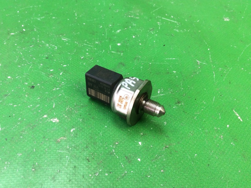 Датчик давления топлива VOLKSWAGEN PASSAT B7 11-15 2014 A32 1.8 CPRA 06K 906 051 A Б/У