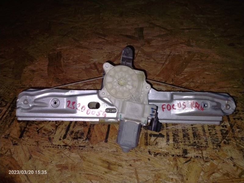 Стеклоподъемник задний левый FOCUS 10-18 2013 Седан 2.0