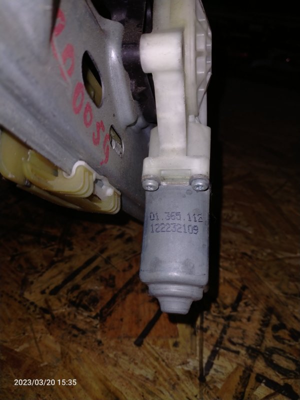 Стеклоподъемник задний левый FOCUS 10-18 2013 Седан 2.0