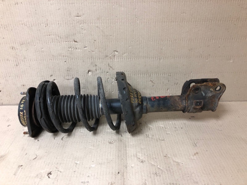 Амортизатор передний левый SUBARU FORESTER SG 02-07 2003 Внедорожник 2.5 EJ251 20310SA051 Б/У