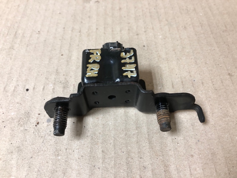 Датчик удара передний правый FORESTER SG 02-07 2003 Внедорожник 2.5 EJ251