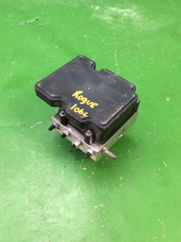 Блок ABS X-TRAIL/ROGUE T32 13-20 2017 T32 2.5 QR25DE