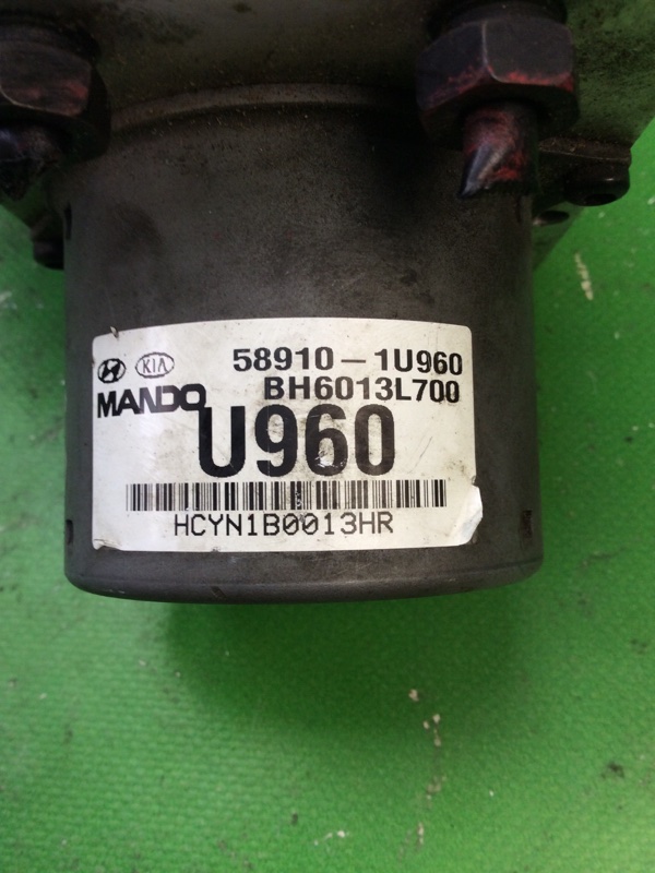 Блок ABS KIA SORENTO XM 09-14 XM 2.4 G4KJ