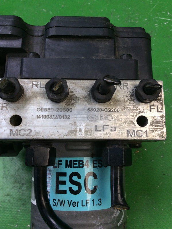 Блок ABS SONATA LF 2014- 2014 LF 2.4 G4KJ Блок ABS SONATA LF 2014- 2014 LF 2.4 G4KJ