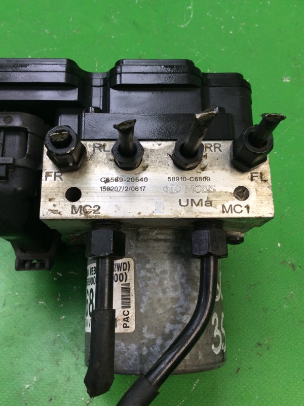Блок ABS SORENTO UM 14- 2015 UM 2.4 G4KJ