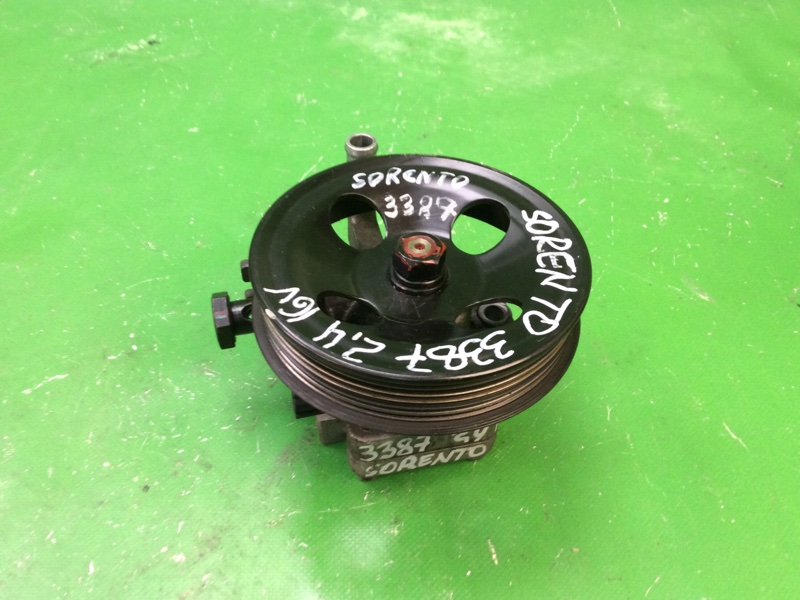 Насос ГУР KIA SORENTO XM 09-14 2009 XM 2.4 G4KE 57100-1U000 Б/У