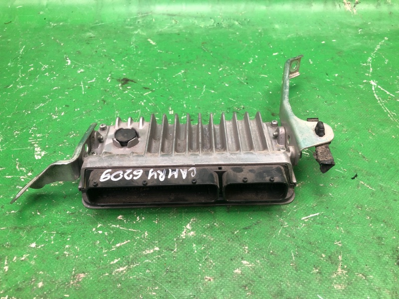 Запчасть блок управления двигателем TOYOTA CAMRY 55 14-17 2016 ASV50 2.5 2ARFE 89661-06T21 Б/У Блок управления двигателем TOYOTA CAMRY 55 14-17 2016 ASV50 2.5 2ARFE 89661-06T21 Б/У