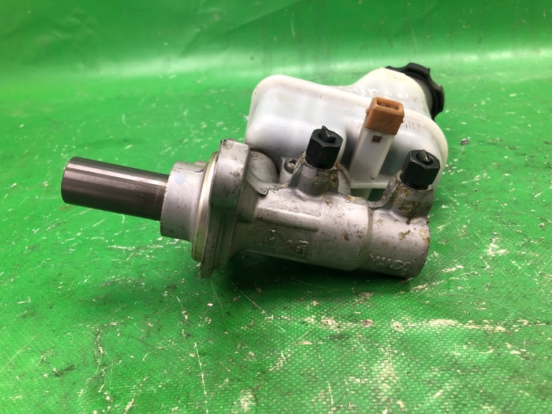 Главный тормозной цилиндр KIA SORENTO XM 09-14 XM 2.4 G4KJ